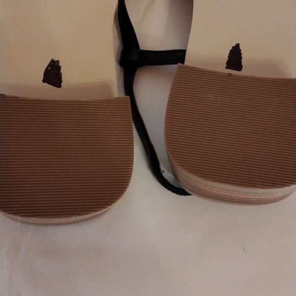 NWOT Jennifer Moore Sandals - Picture 7 of 12